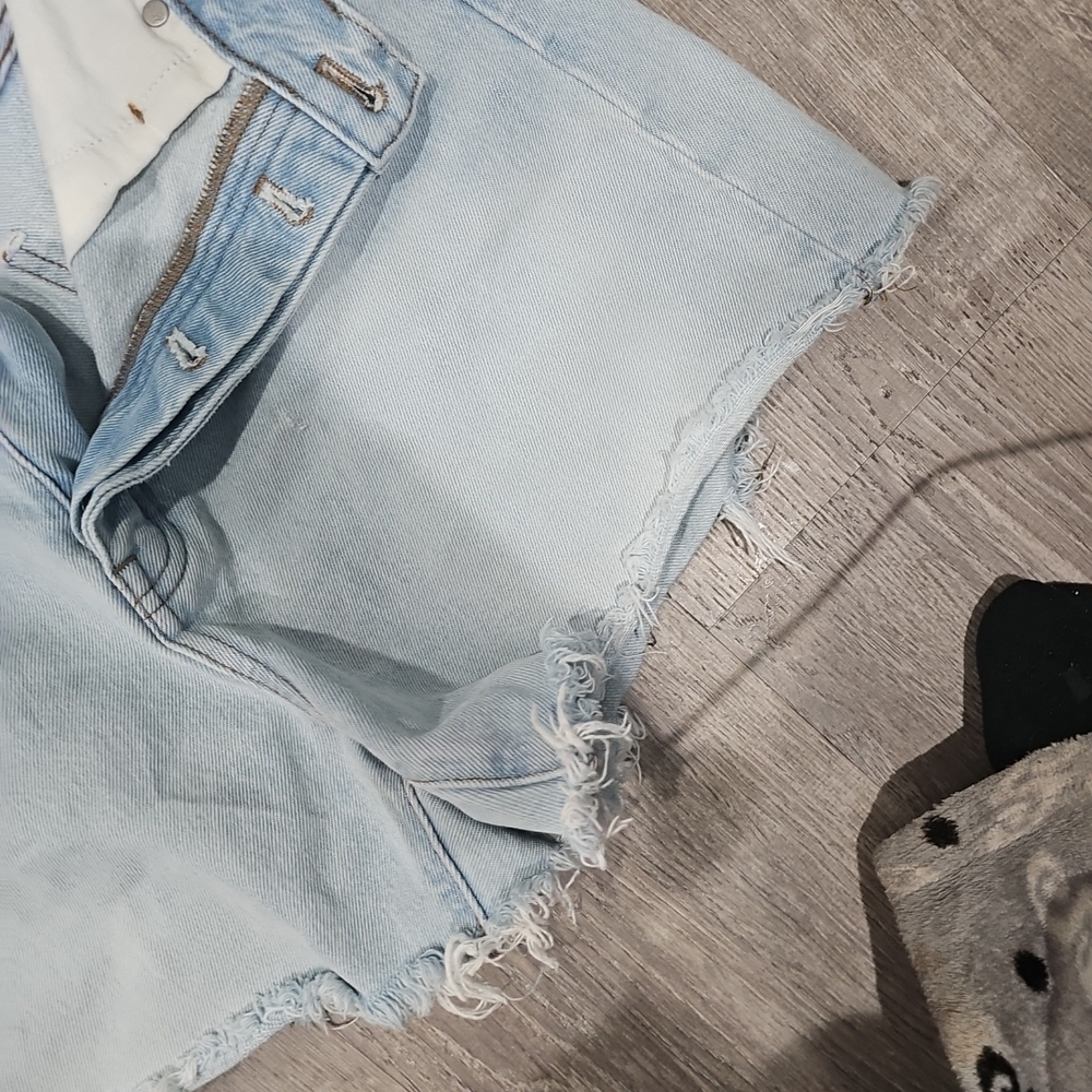 Madewell The Mom Jean Short Byer Wash Fray Hem Size 30 - Picture 6 of 9